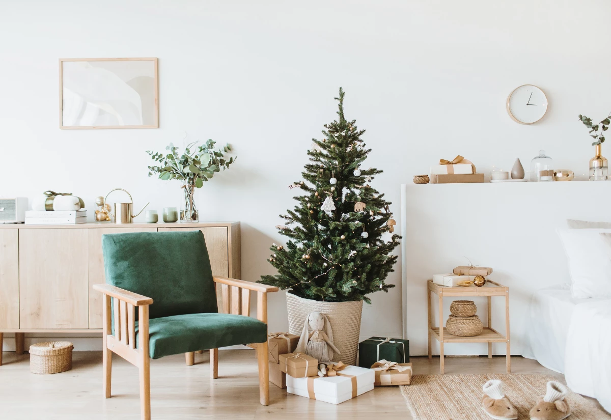 Как да украсим малък апартамент за Коледа?