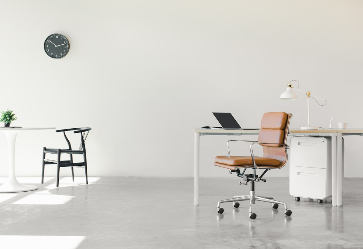 Модерен офис в минималистичен стил