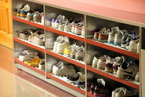 big cabinet for shoes.jpg (54 KB)