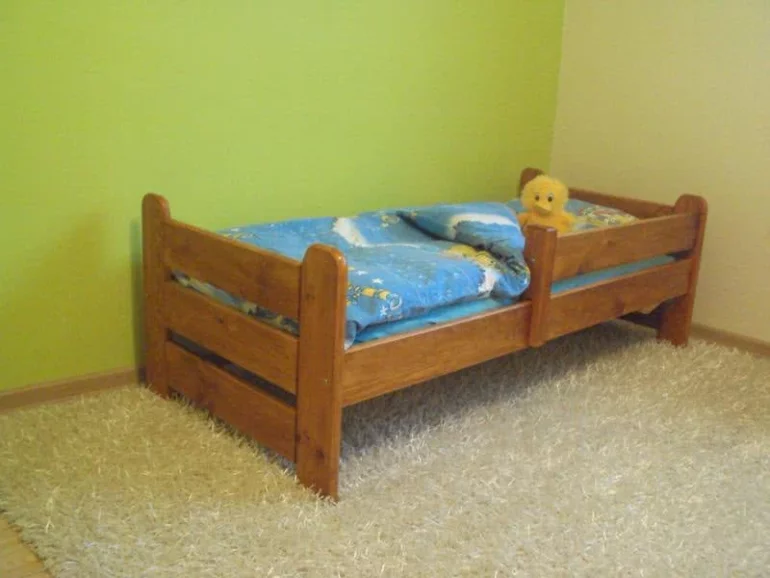 Dětská postel SKŘÍTEK + rošt ZDARMA, 80x160cm, ořech-lak